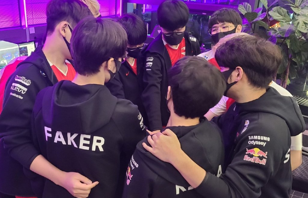 展现的冷静 展现的冷静