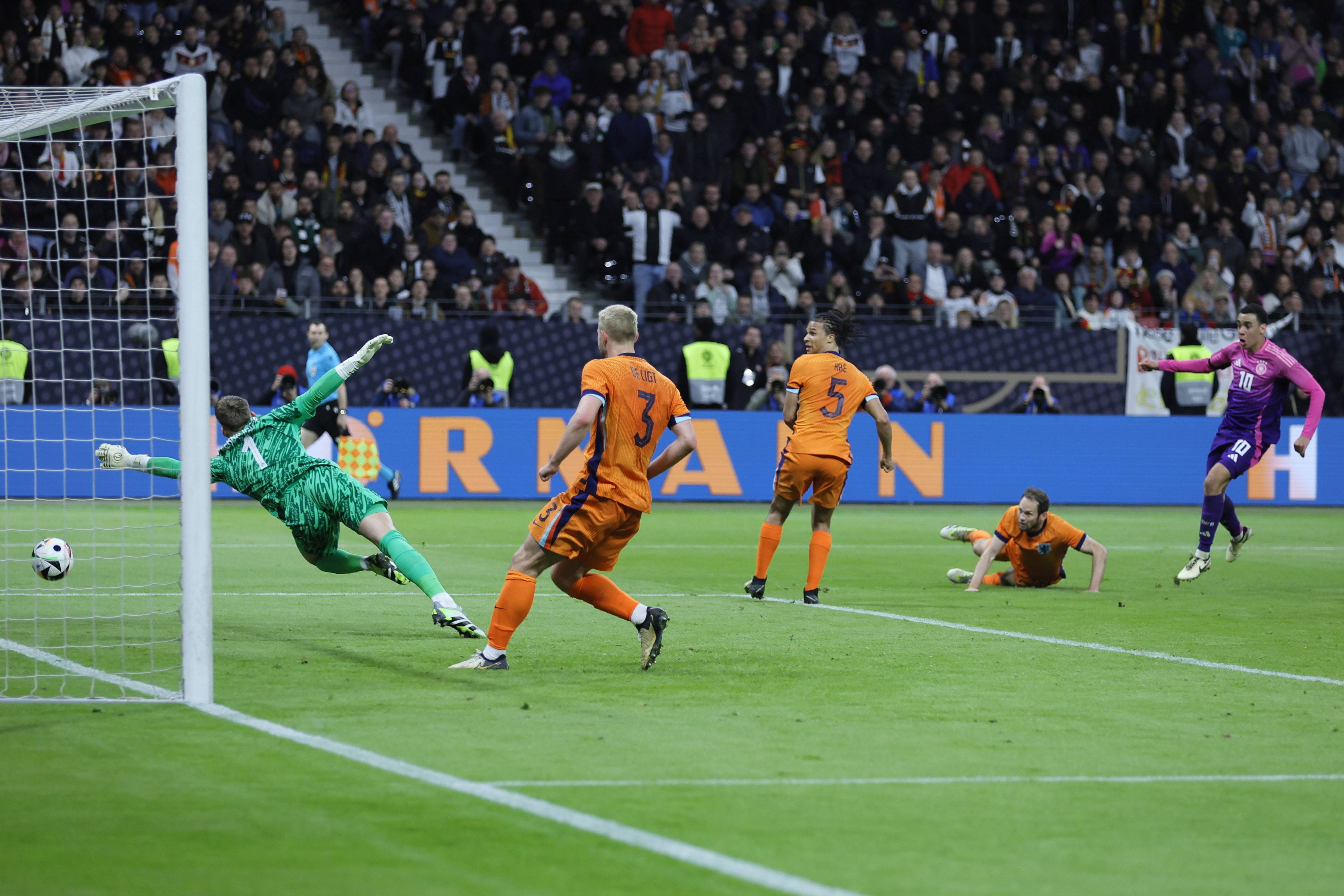 变的防守策 变的防守策