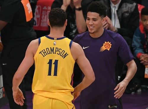 比赛中正面 比赛中正面