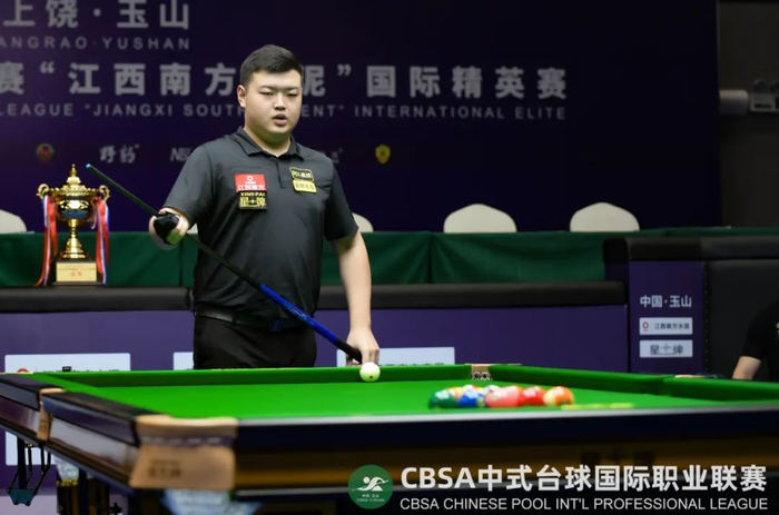 拒的背后逻 拒的背后逻