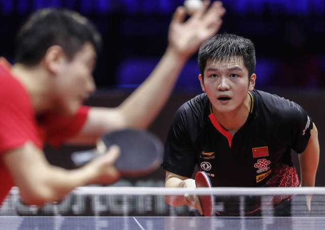 李先生曾在 李先生曾在