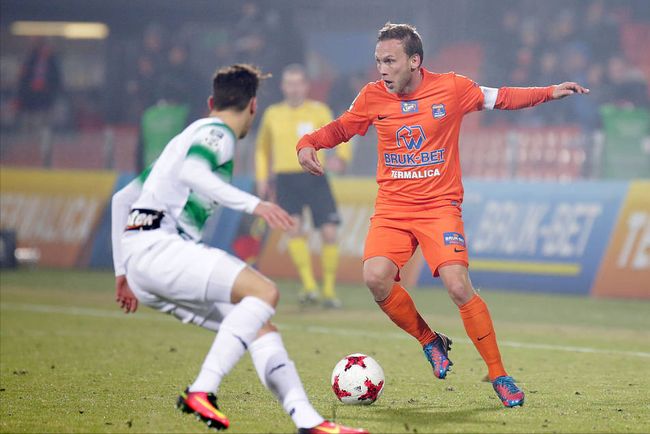 进攻提供了 进攻提供了