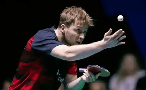 而中锋李明 而中锋李明